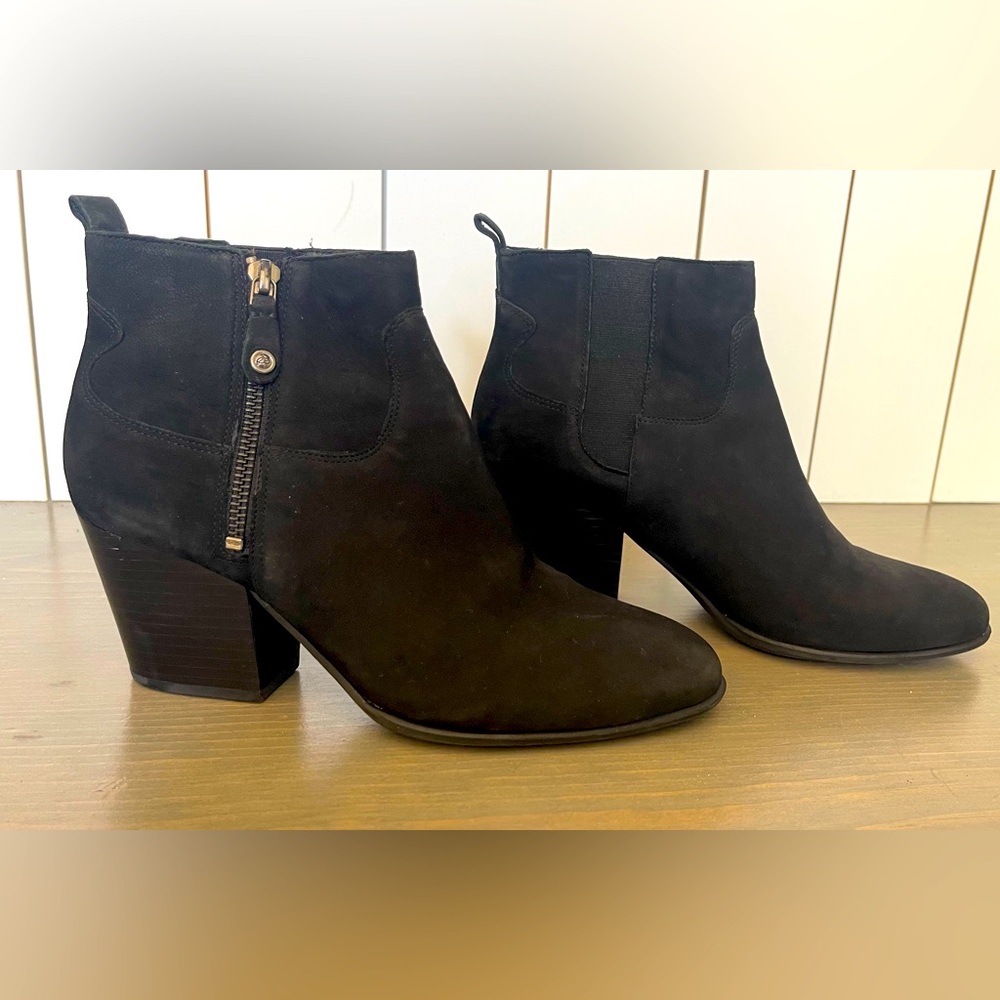 Nurture Noland Black Leather Ankle Zip Booties Women's Size 8.5M